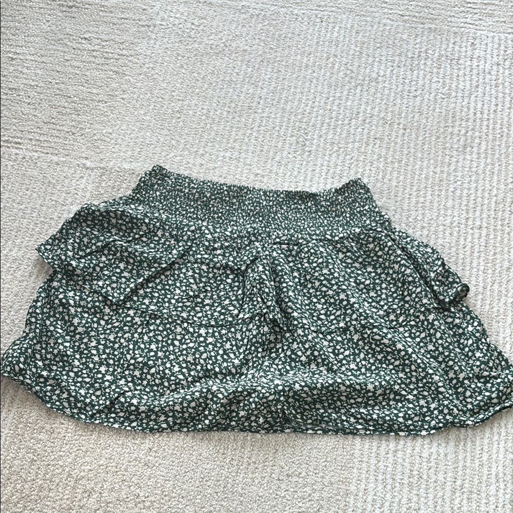 American Eagles Mini Smock Ruffle Skirt